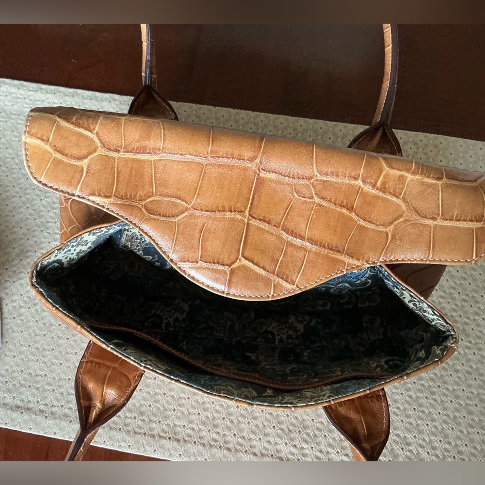Tignanello Tan Croc Embossed Leather Shoulder Bag - Picture 10 of 13